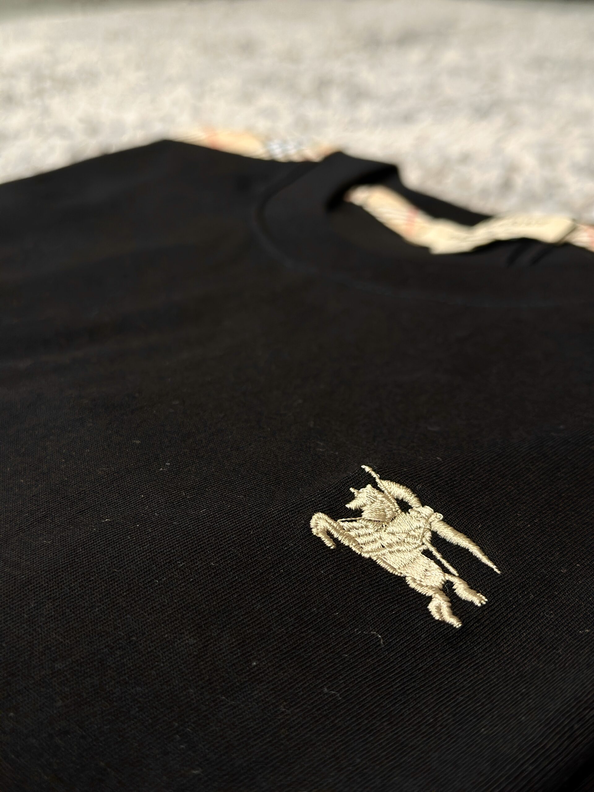 Camiseta Burberry Premium | Lino Conceito - Imagem 2