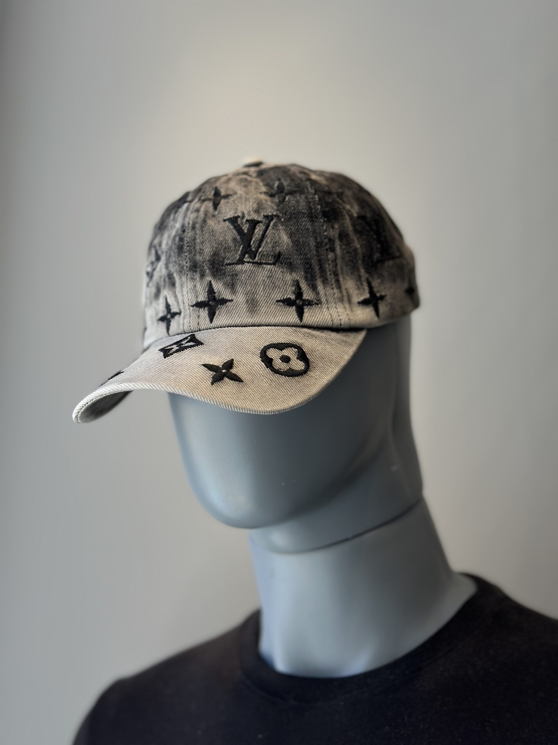 Loja De Roupas Masculina in St. Pedro Ludovico, GO