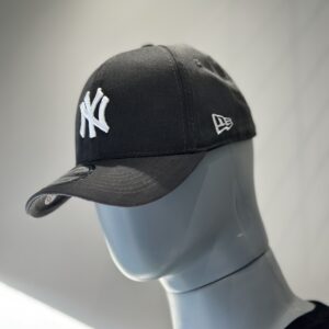 Loja De Roupas Masculina in St. Pedro Ludovico, GO